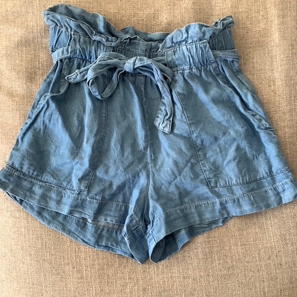 ✨BLUE TIE-WAIST SHORTS SIZE S - Picture 3 of 4